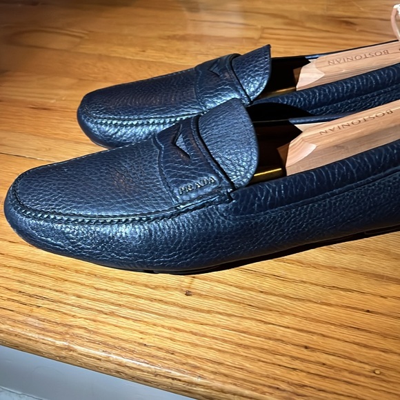Prada, Men’s Pebbled-Leather Driving Loafer, Size 10, Navy - Picture 3 of 8